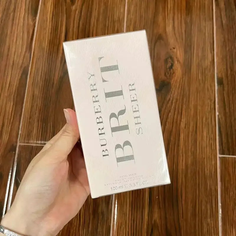 Burberry Brit Sheer Eau De Toilette 100Ml