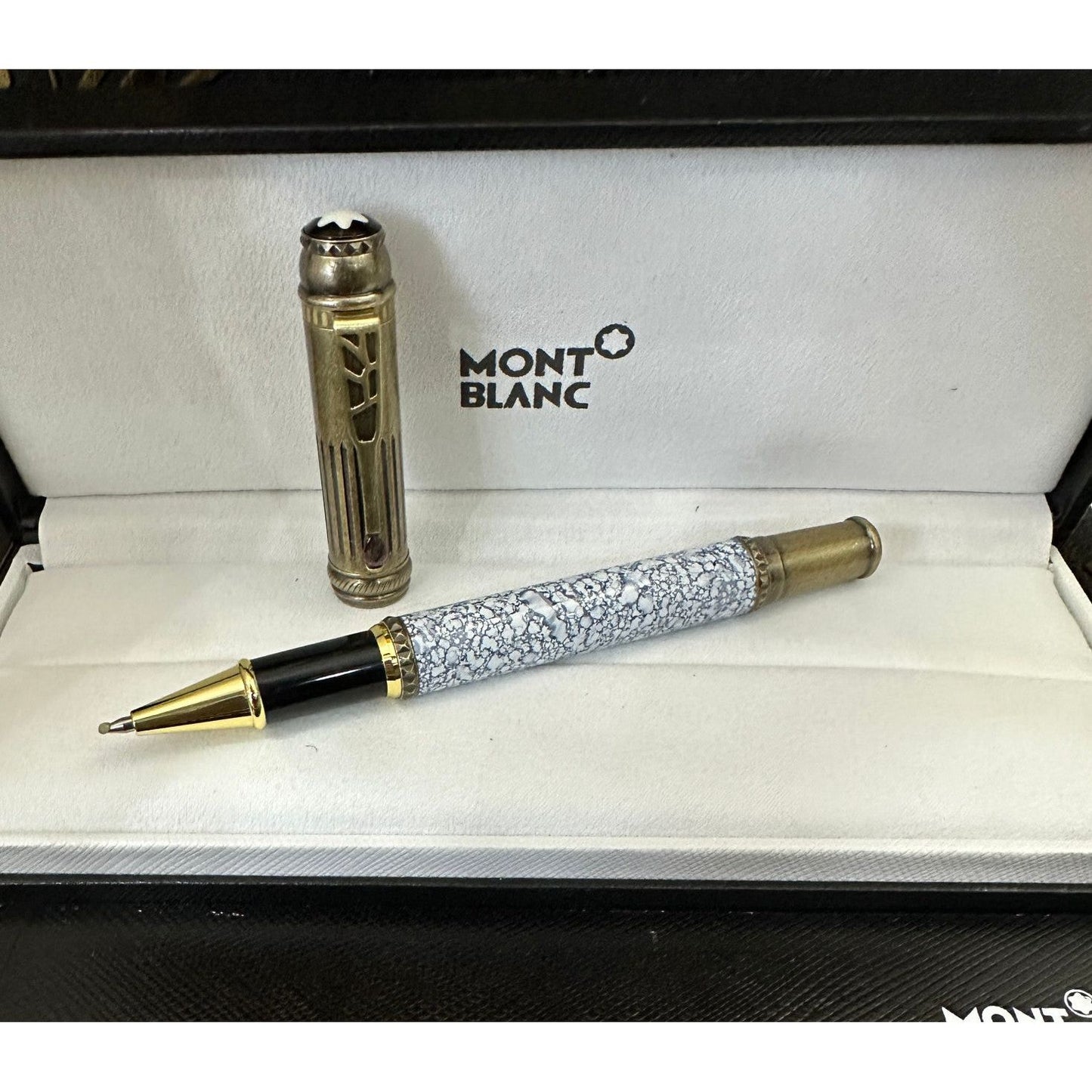 Montblanc Pen Sku #1106005