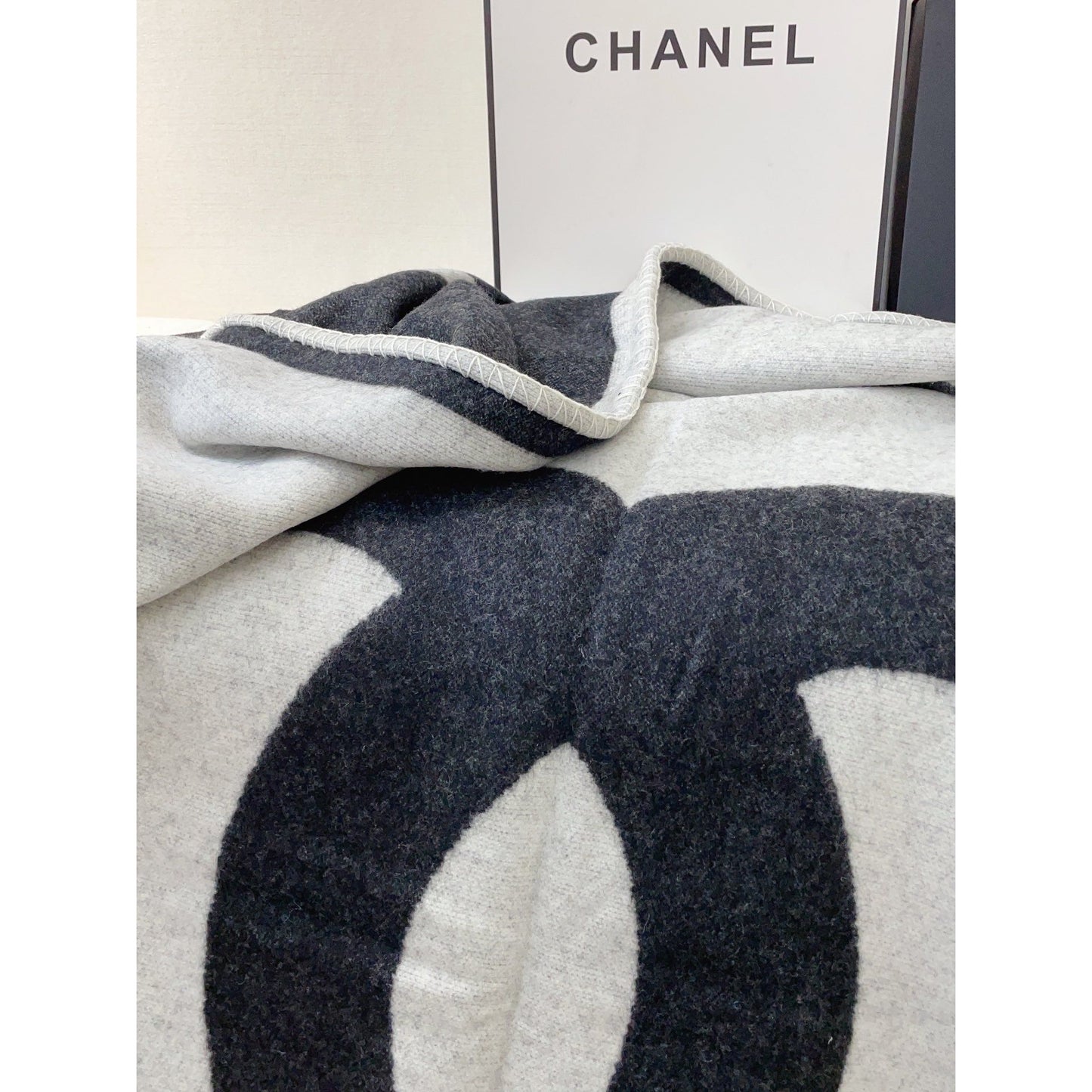 Chanel Blanket Sku #1124417