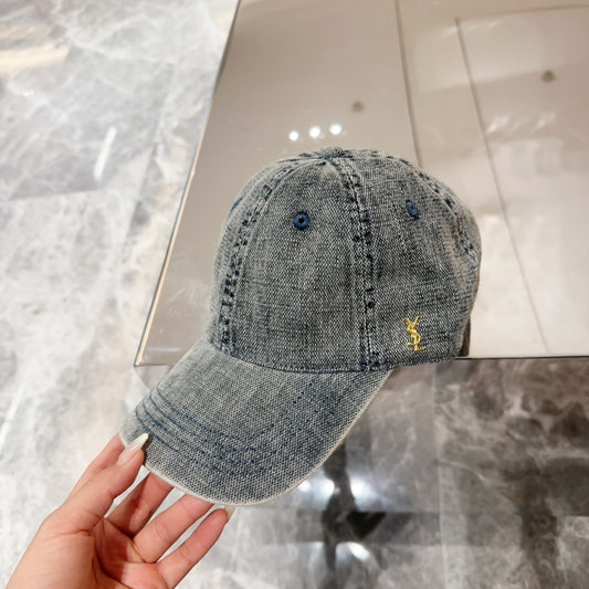 Yves Saint Laurent Ysl Caps #1222192