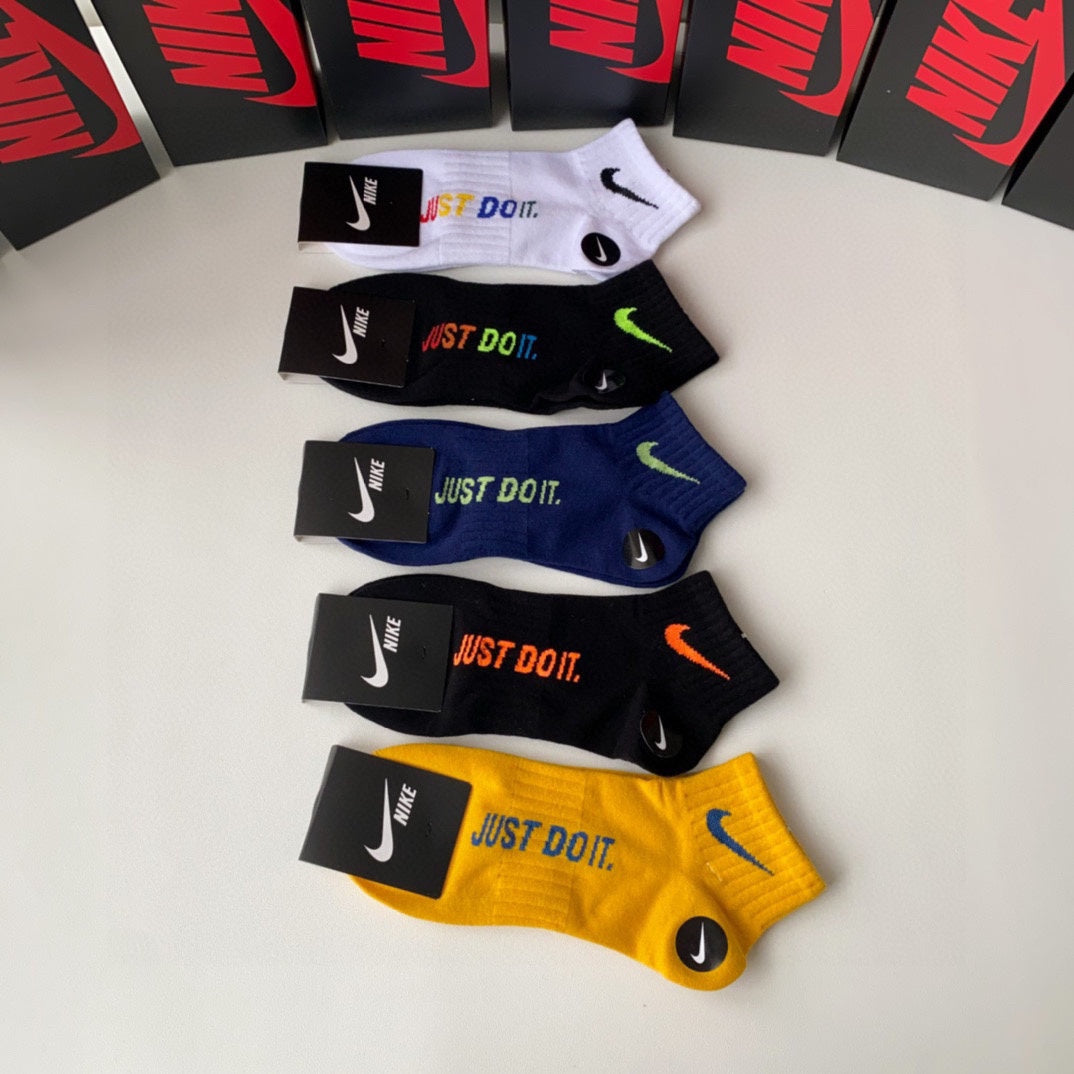 Nike Socks Sku #1249891