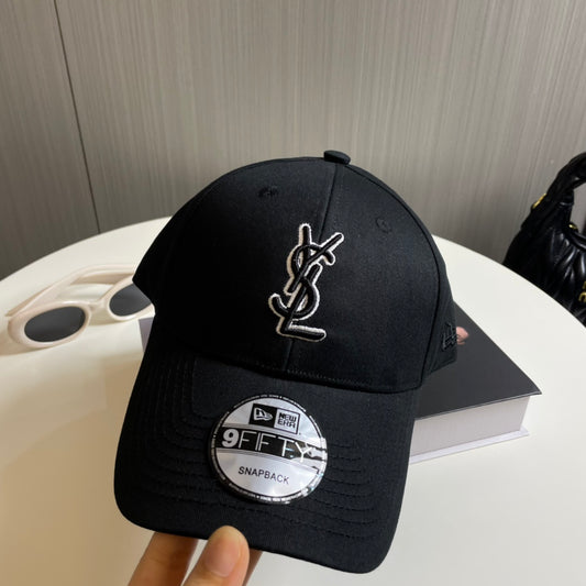 Yves Saint Laurent Ysl Caps #1249924